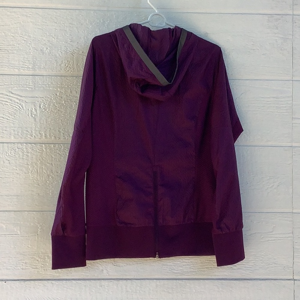 Adidas Running Wind Jacket Medium Plum - image 5